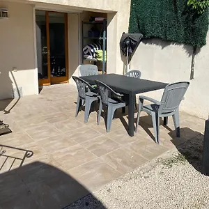 Ravissant Studio Au Centre De Les Pin Proche Marseille, Aix, Toulon, Plages , Cuges-les-Pins France